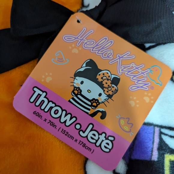 Hello kitty Halloween pirate blanket - Picture 2 of 7